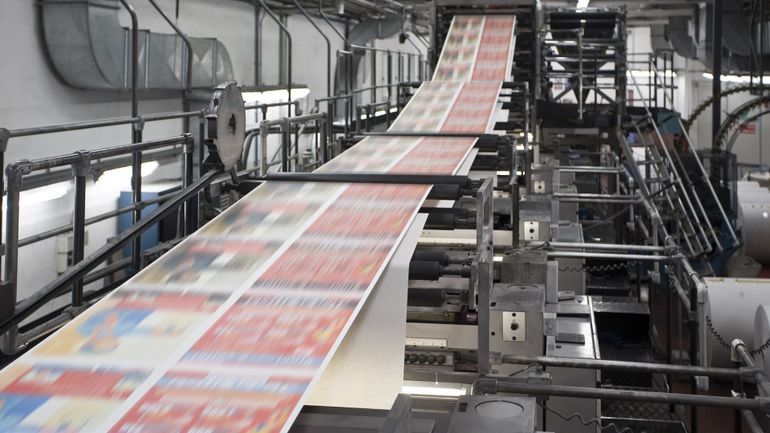 Inflation, prix du papier, digitalisation : la presse papier souffre, les abonnements hybrides en augmentation