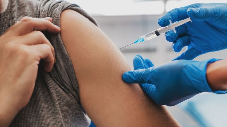 Le vaccin pour la grippe administré en pharmacie ? Les médecins généralistes n'y sont pas favorables et réclament plus de concertation