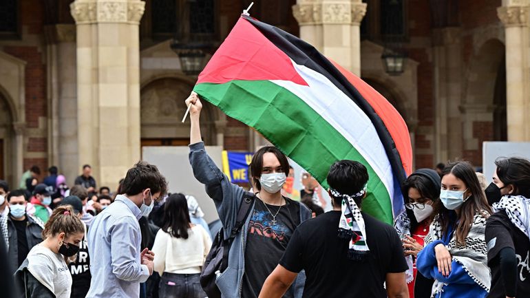 Mobilisation en soutien à Gaza : de vifs affrontements sur le campus de l'Université de Californie à Los Angeles
