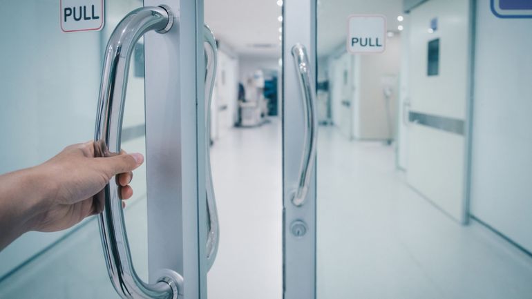 Coronavirus en Belgique : les hôpitaux vont devoir à nouveau reporter les soins non urgents, selon le SPF Santé publique