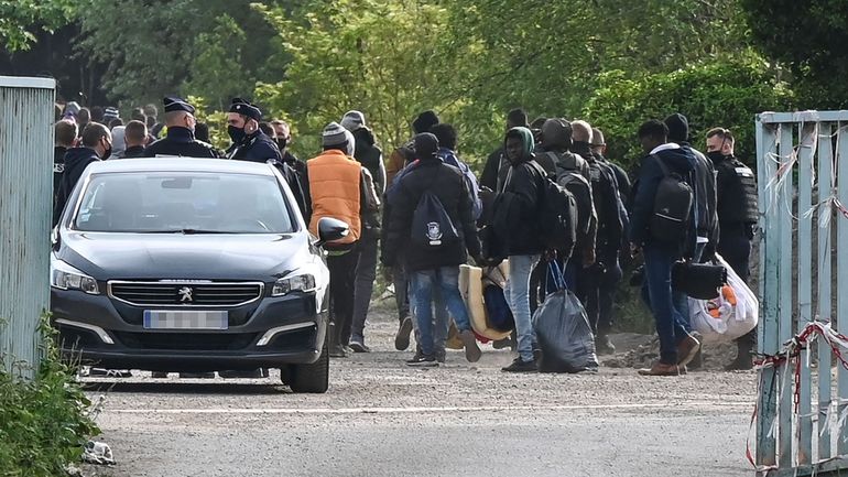 France : nouveau démantèlement d'un campement de migrants à Calais