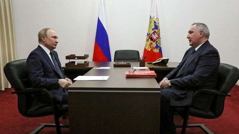 Russie : Vladimir Poutine démet le patron de l'agence spatiale russe Dmitri Rogozine