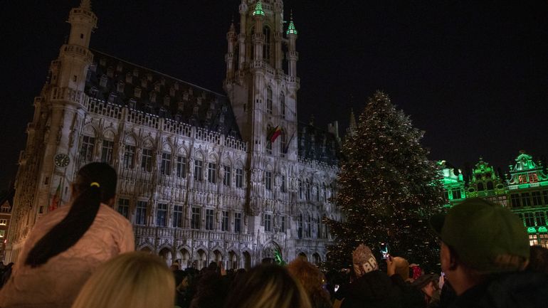 Climat : la Grand-Place de Bruxelles et l'Atomium plongés dans le noir à 20h30 pour 