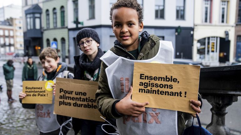 Leur sympathie fait mouche à Liège : des centaines d’élèves de 6e primaire participent à la 54e campagne des Îles de Paix