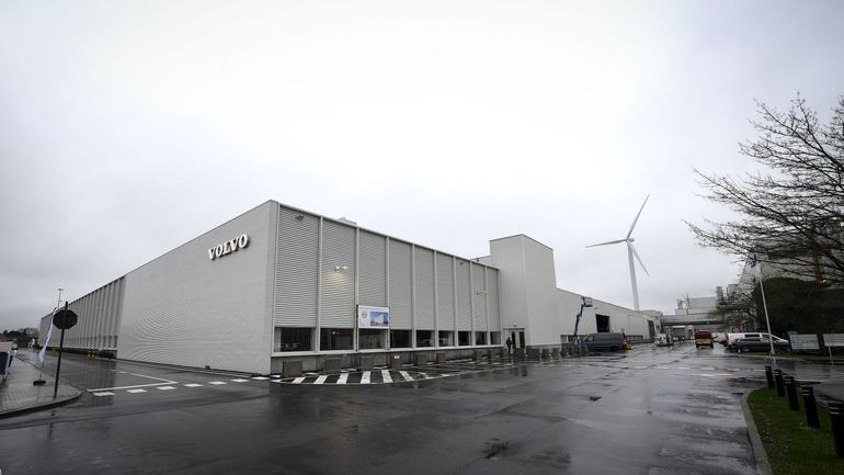 Pénurie de puces : l'usine Volvo de Gand suspendra sa production pendant trois jours la semaine prochaine