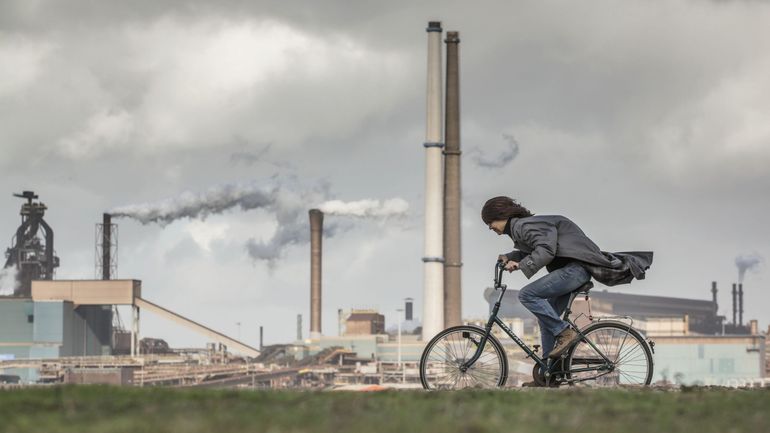 Climat : des dizaines de recours contre les compagnies d'énergies fossiles dans le monde