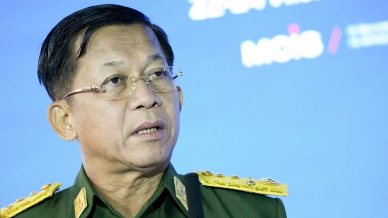 Birmanie: sans le coup d'état, le chef de la junte, 65 ans ce samedi, aurait dû partir à la retraite