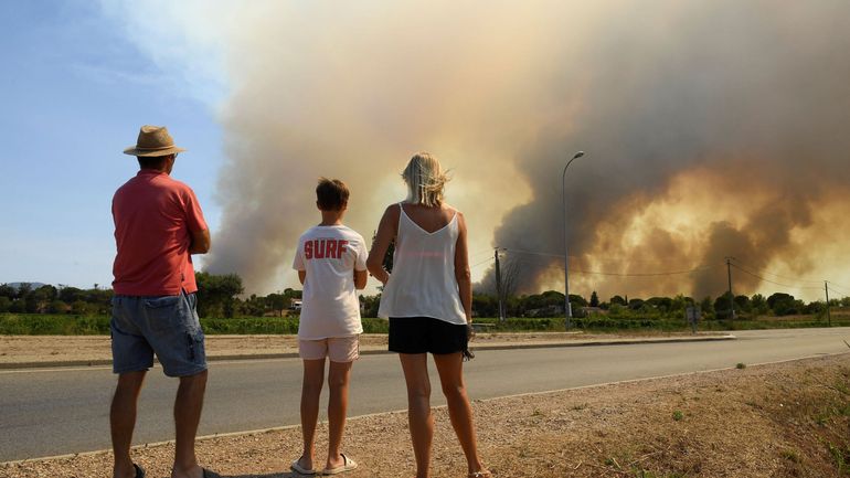 Le bilan de l'incendie de la Côte d'Azur s'alourdit à deux morts