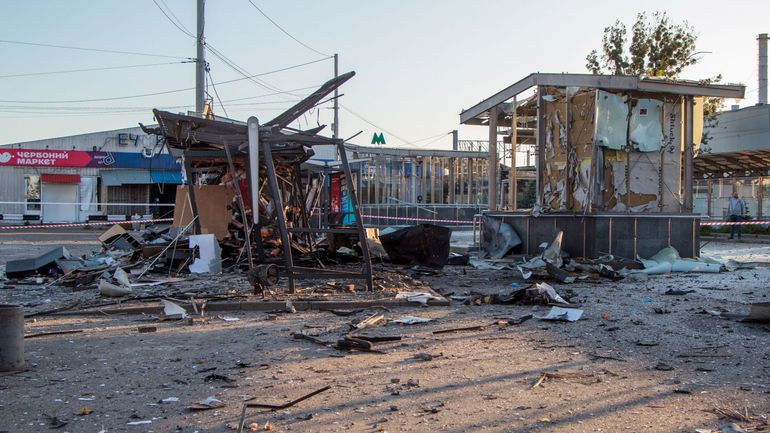 Guerre en Ukraine : des frappes russes font trois morts dans le nord-est de l'Ukraine