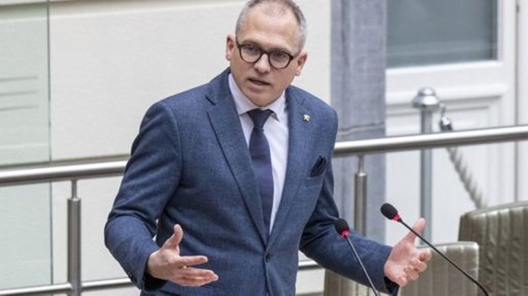 Un ministre flamand souhaite doter des fonctionnaires de pistolets à air comprimé