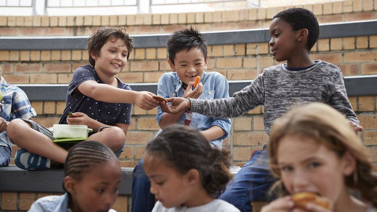 La Wallonie distribuera gratuitement davantage de collations dans les écoles