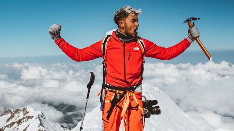 Le streamer Inoxtag s'attaque à l'Everest, entre admiration et polémique