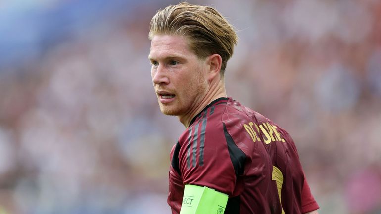 Euro 2024 : Kevin De Bruyne console ses enfants en larmes après la défaite des Diables Rouges - RTBF Actus