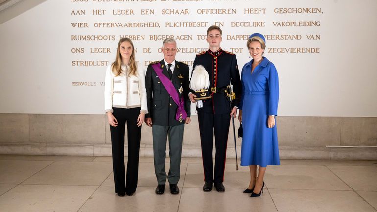 Le prince Gabriel a prêté serment en tant qu'officier à l'École royale militaire