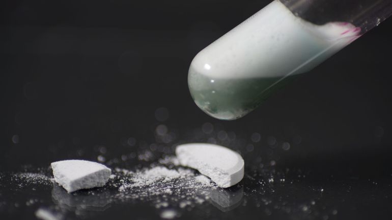 Après le fentanyl, les nitazènes : l'ONU alerte sur de nouvelles drogues de synthèse