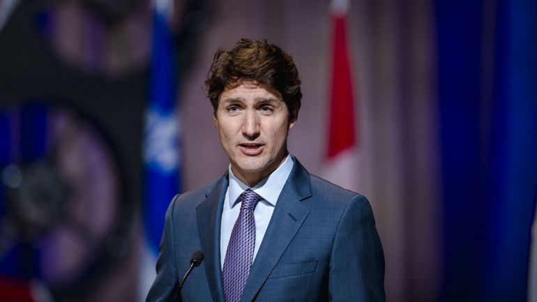 Canada: Justin Trudeau présente un gouvernement paritaire