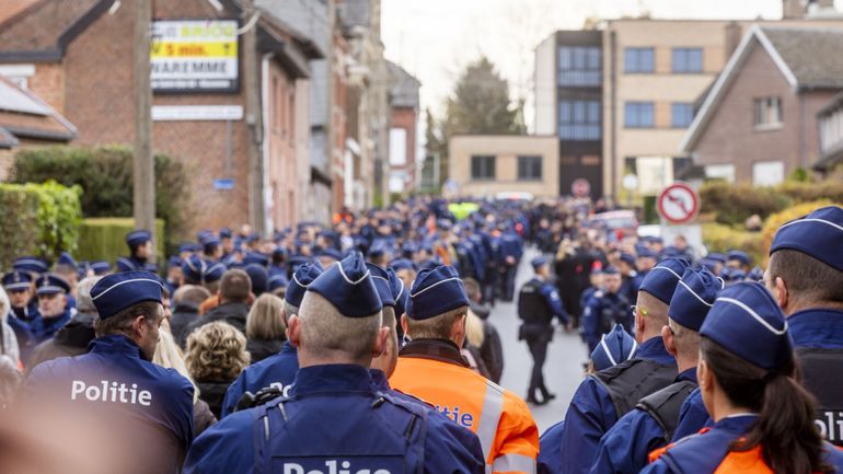 Les policiers manifestent ce lundi matin à Bruxelles et réclament une tolérance zéro contre la violence à leur encontre