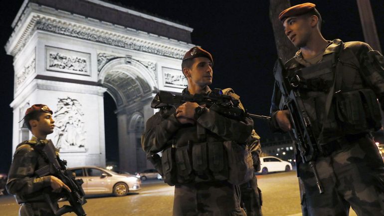Après l'attentat à Moscou et les menaces contre ses écoles, la France réhausse son niveau Vigipirate à 