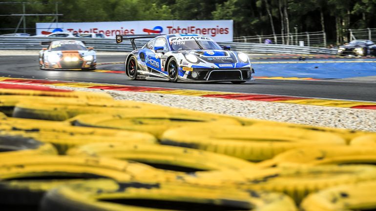 Direct vidéo - 24 Heures de Spa : course neutralisée après un gros crash