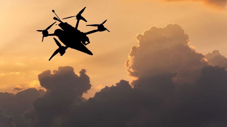 Guerre en Ukraine - Opération ukrainienne d'ampleur : des bases aériennes russes ciblées par des drones, plus de 40 avions militaires touchés