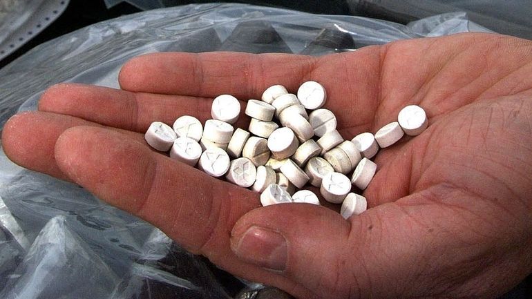 Des suspects débusqués dans une cave des Marolles contenant près de 1200 pilules d'extasy