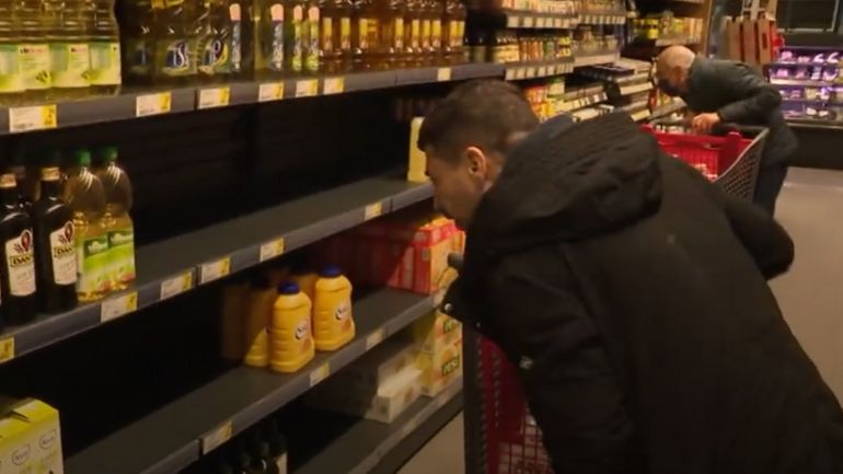 Guerre en Ukraine : des pénuries observées dans les supermarchés belges