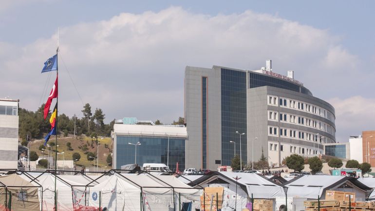 Séismes en Turquie et en Syrie : l'hôpital B-Fast officiellement remis à la Turquie, après 3503 patients