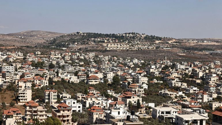 Guerre Israël-Gaza : "Il n'y a pas de Cisjordanie, nous sommes en Judée Samarie", clament les colons israéliens à Shilo