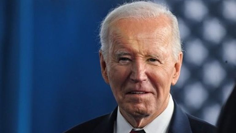 Biden accorde des grâces préventives aux cibles de Trump à quelques heures de l'investiture du nouveau président des USA