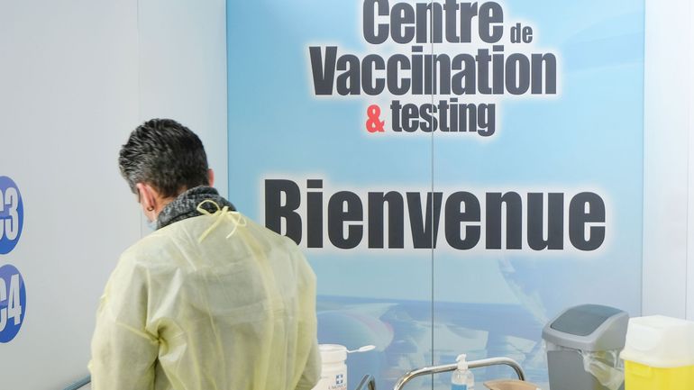 Coronavirus - Les centres de vaccination wallons fermeront progressivement à partir du 19 décembre