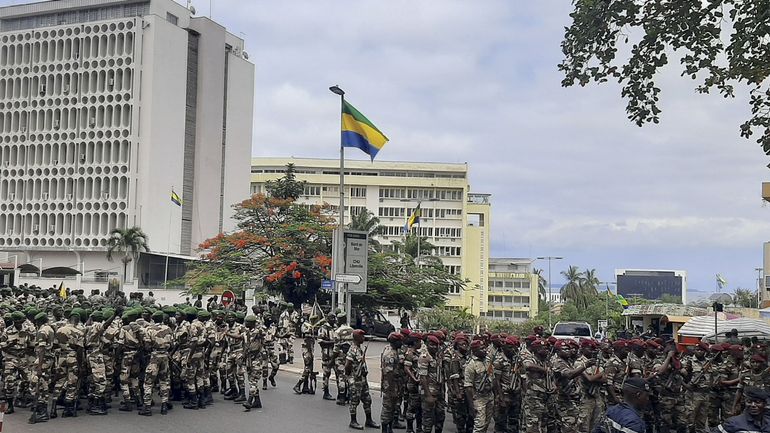 Gabon: le général Oligui prête serment en tant que 