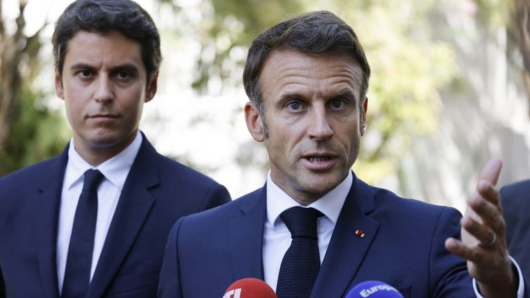 Interdiction de l'abaya à l'école en France : Emmanuel Macron évoque le terrorisme et Samuel Paty