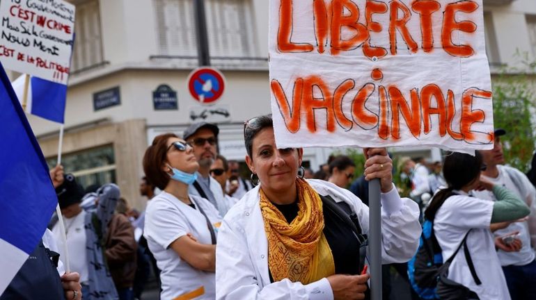 Pass sanitaire : des Français se mobilisent toujours avant l'obligation vaccinale des soignants ce 15 septembre