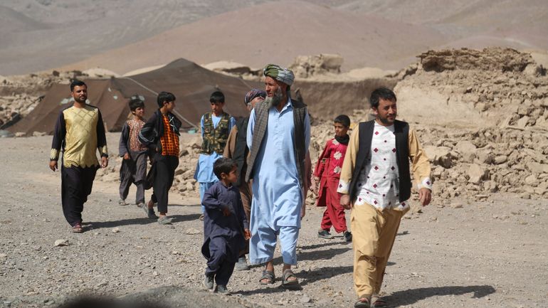 Des milliers d'Afghans vivant au Pakistan sont rentrés de force dans leur pays 