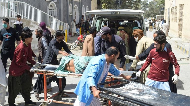 Pakistan : au moins 25 morts, des dizaines de blessés dans une explosion contre une procession religieuse