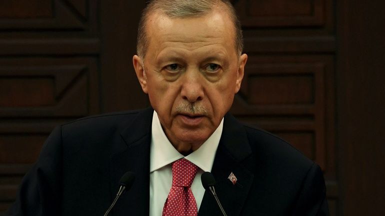 Guerre en Ukraine : Erdogan affirme avoir eu l'accord de Poutine pour reconduire l'accord céréalier en mer Noire