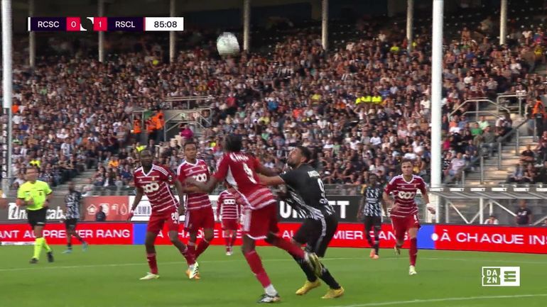 Penalty et carton rouge : la phase qui fait débat lors de Charleroi – Standard