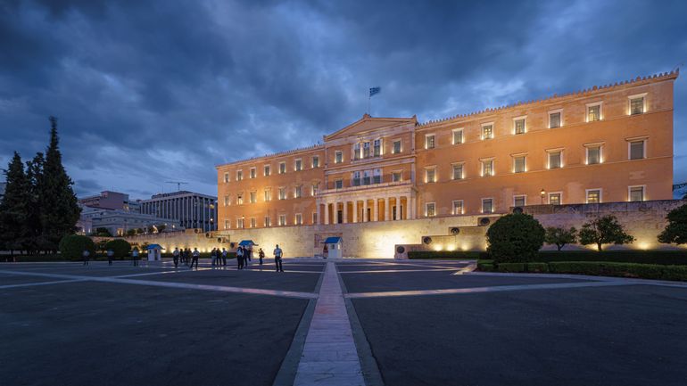 Grèce : face à la pénurie de main-d'oeuvre, le parlement adopte un 