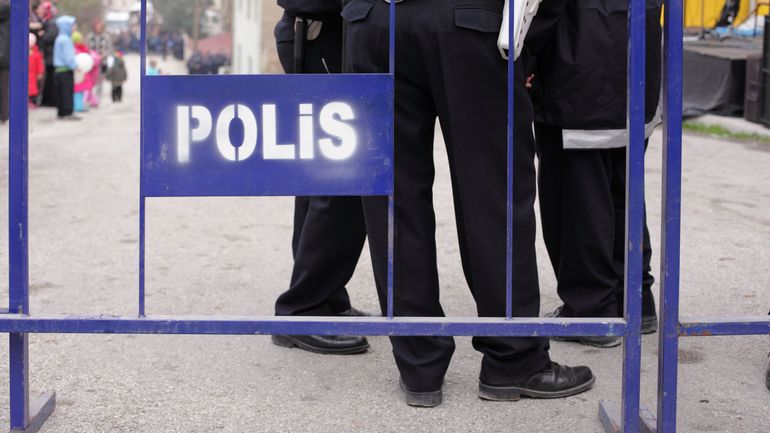 Turquie : plus d'une centaine d'arrestations pour 