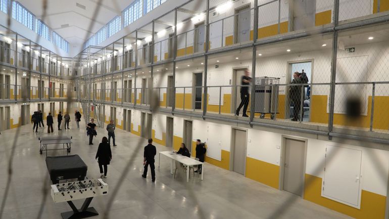 Prisons : le cap de 13.000 détenus dépassé, du jamais vu