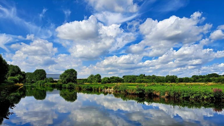 Météo en Belgique : hausse des températures ce mardi jusqu’à 32 degrés sous un ciel lumineux