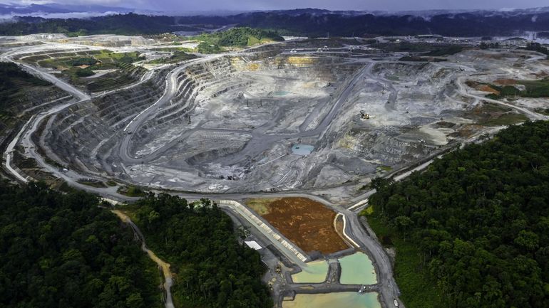 La plus grande mine de cuivre d'Amérique centrale suspend ses activités au Panama