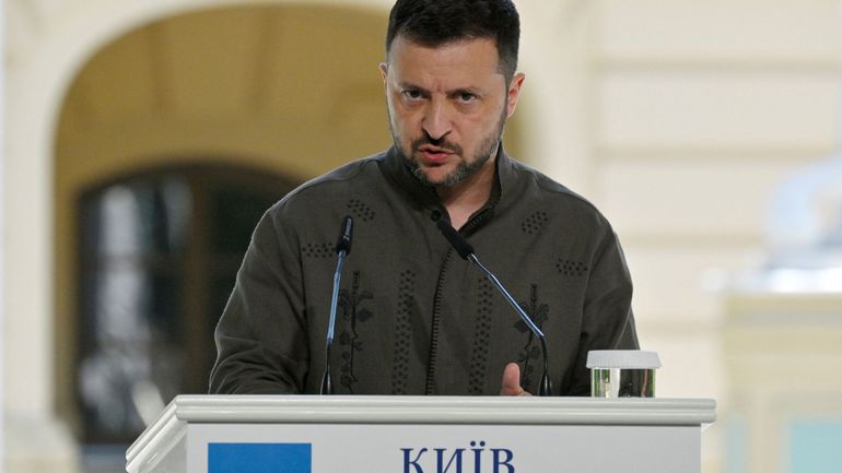 Guerre en Ukraine : Volodymyr Zelensky demande aux aviations européennes d'aider Kiev à lutter contre les frappes russes