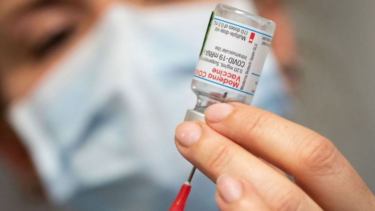 Coronavirus: Bruxelles ouvre vendredi les rendez-vous vaccin aux personnes nées en 1990