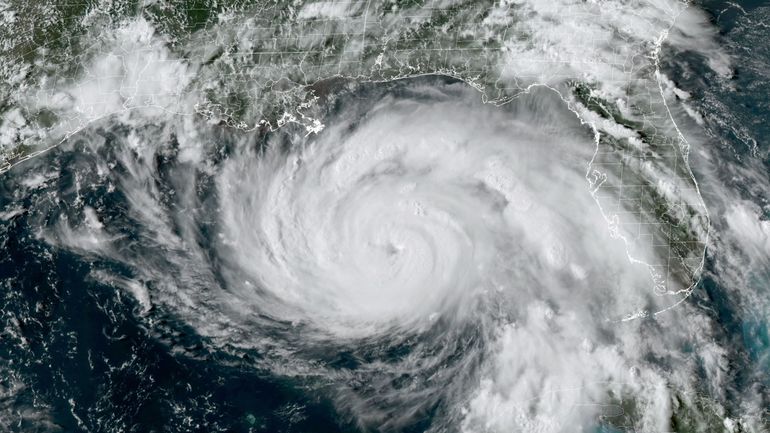 L'ouragan Ida s'apprête à déferler sur la Louisiane