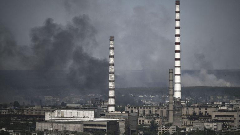 Guerre en Ukraine : Moscou annonce un couloir humanitaire pour les civils de l'usine Azot de Severodonetsk