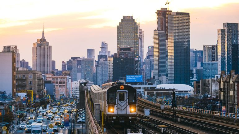 Etats-Unis : au moins dix blessés dans une fusillade près d'une boîte de nuit new-yorkaise