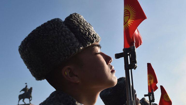 Le Kirghizistan et le Tadjikistan concluent un cessez-le-feu après six jours de combats