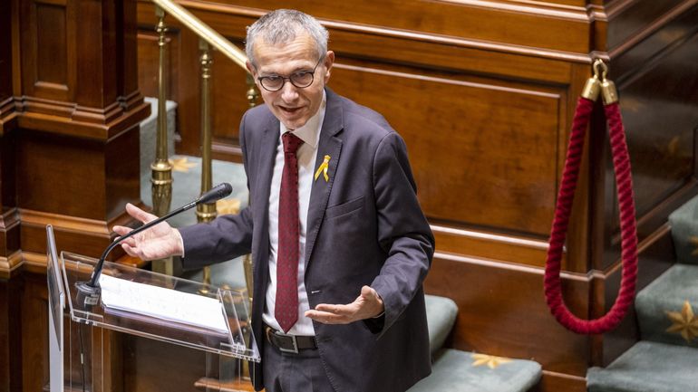 A la Chambre, face à une augmentation des contaminations, Franck Vandenbroucke rappelle l'importance de la vaccination