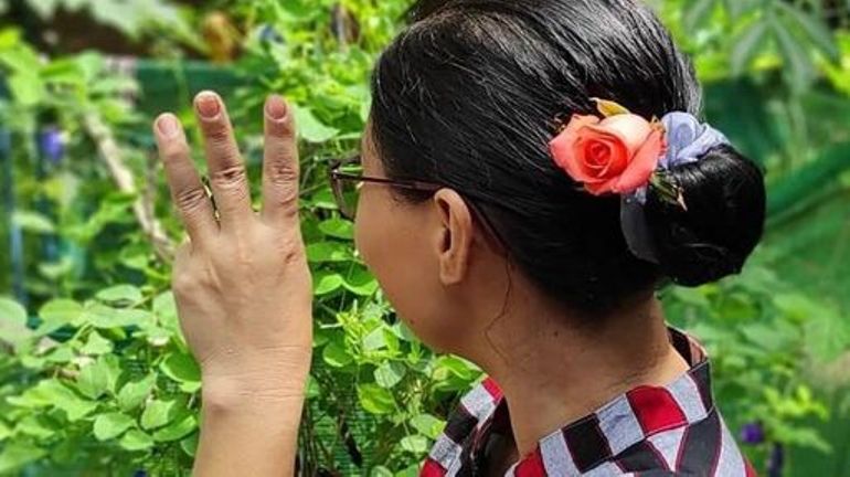 Une grève des fleurs organisée en Birmanie en hommage à Aung San Suu Kyi